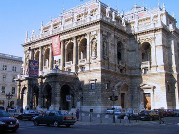 front view of the Opera House from Andrassy ave.