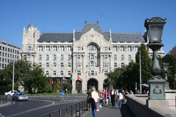 the facade of the Four Seasons Gresham Palace from Buda