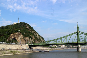 the Gellert Hill and the Buda end of the Liberty bridge