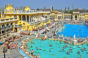 outdoor pools in Szechenyi and the yellow neo baroque building