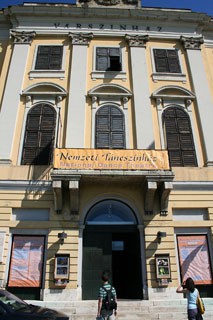 the facade of the Hungarian National Dance Theater