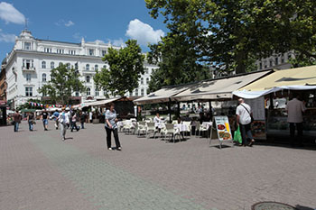 Vörösmarty tér with the Gerbeaud Cafe in the background