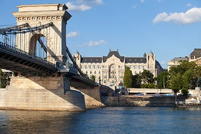 Part of the Chain Bridge and the Four Seasons Greasham Palace Hotel